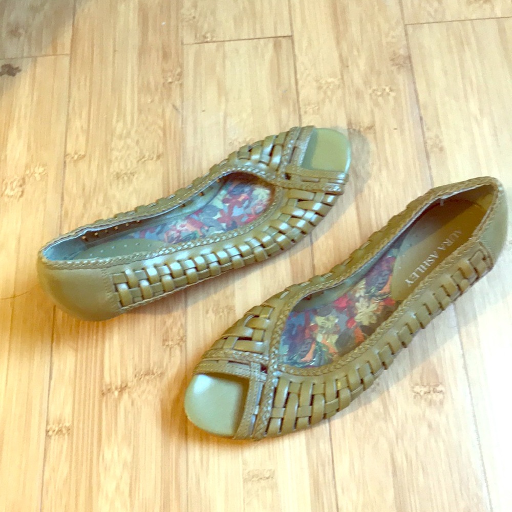 Laura Ashley olive green sandals